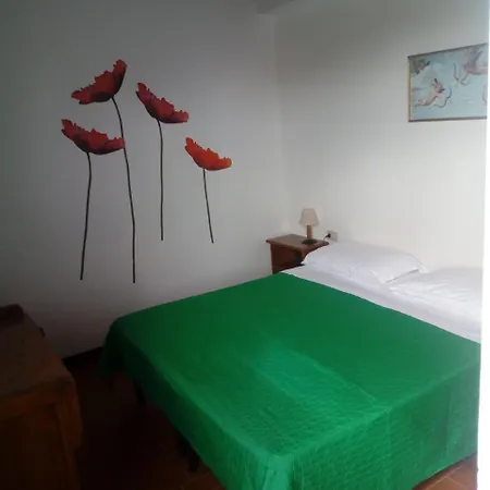 Podere S.giulia - Casale S.giulia Gospodarstwo agroturystyczne *